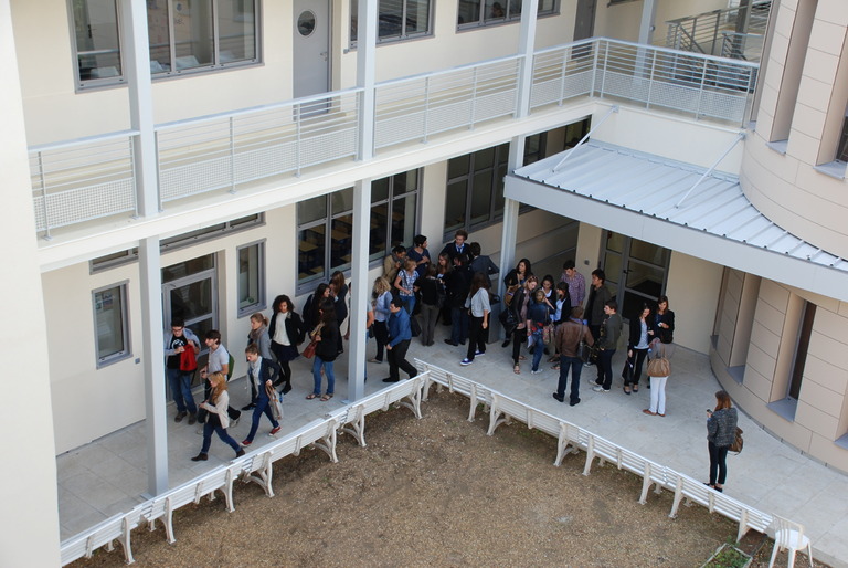 étudiants cours extérieure